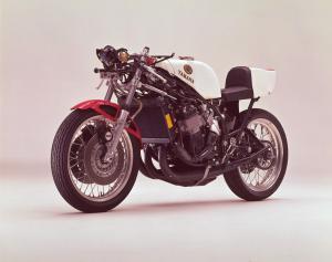Yamaha YZR750